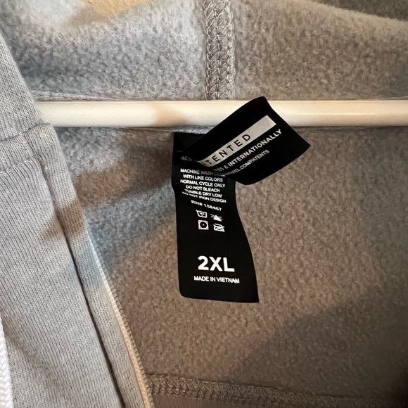 Wisconsin State Fair QuikFlip Zip Hoodie/ Drawstring Bag - 2XL - Picture 5 of 9